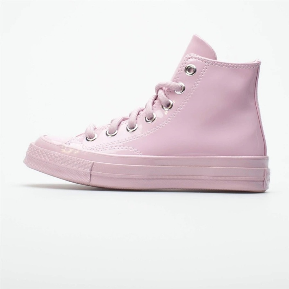 WOMENS LIFESTYLE SHOE
CHUCK 70 PATENT LEATHER purple